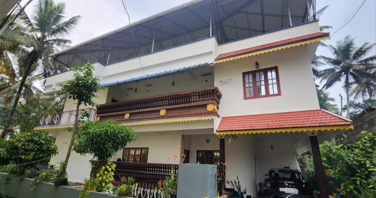 Pknhomestay Kumily تيكَدِيْ المظهر الخارجي الصورة