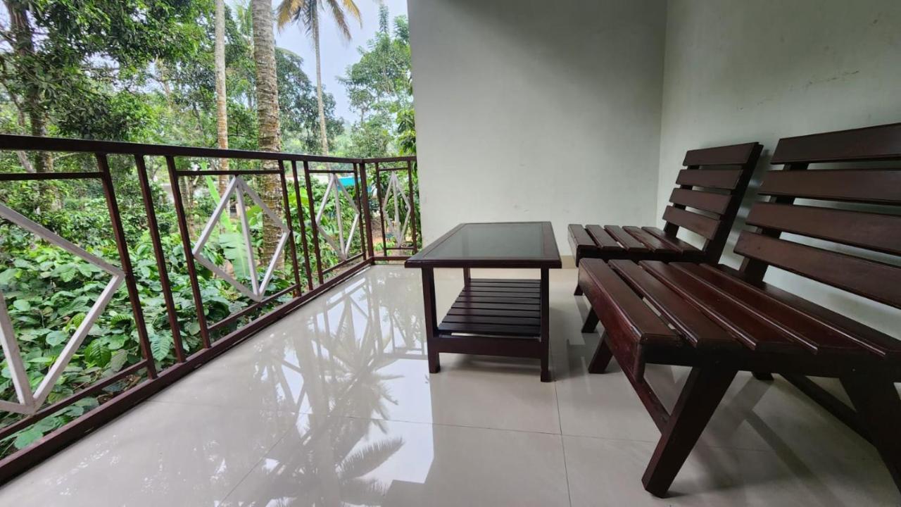 Pknhomestay Kumily تيكَدِيْ المظهر الخارجي الصورة