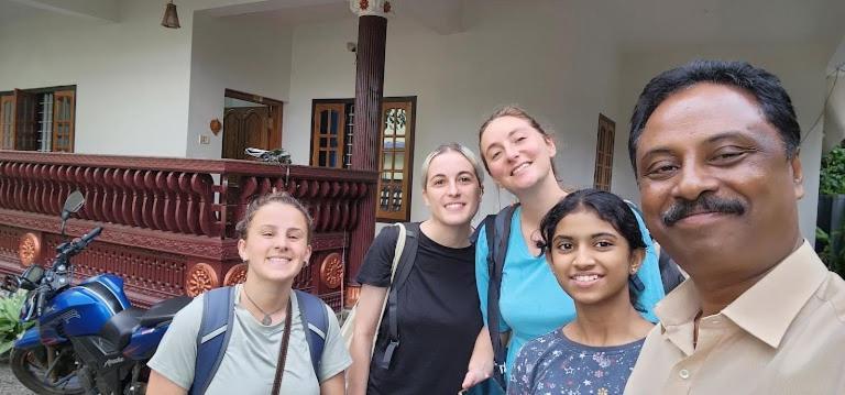 Pknhomestay Kumily تيكَدِيْ المظهر الخارجي الصورة